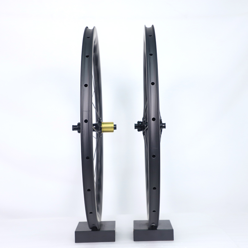 700c Carbon Fiber Bike Wheelse - Disc Lock Brake ulasan dan harga